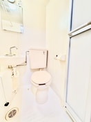 トイレ ジュネス３