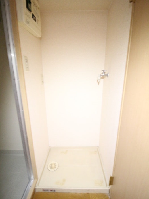 洗濯機置場 社家小町壱番館