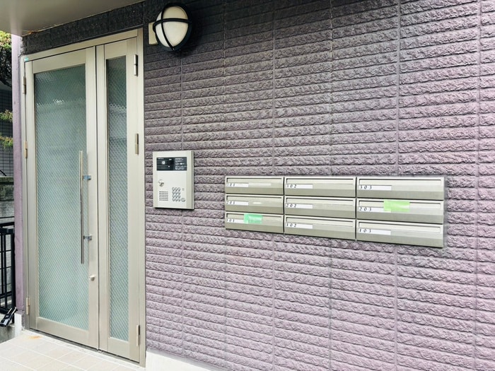 エントランス部分 ｱﾝﾌﾟﾙｰﾙﾌｪｰﾙﾍﾞﾙﾂﾘｰⅢ