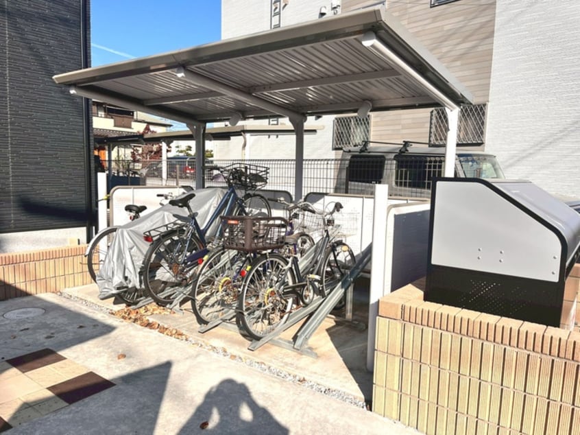 駐輪場 ルーチェ