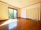 居室 ロ－リエ