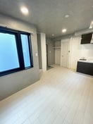 居室 ＳＵＩ三軒茶屋