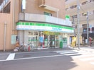 ファミリーマート(コンビニ)まで350m ＳＵＩ三軒茶屋