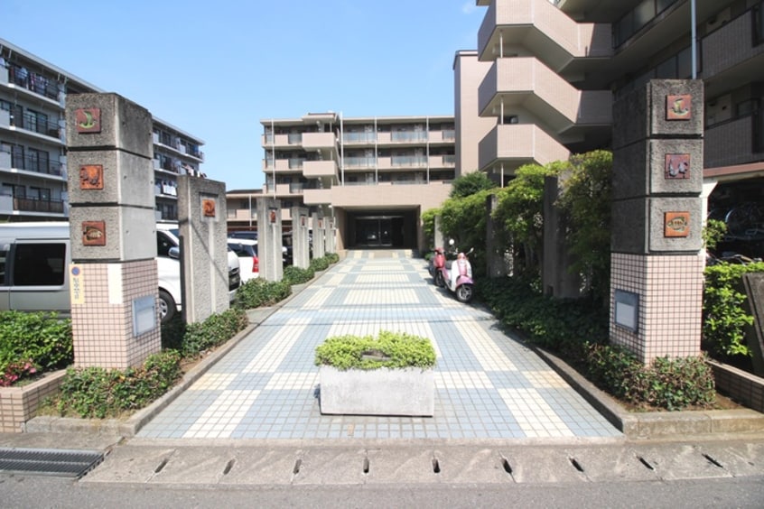 外観写真 フレンドリー春大路