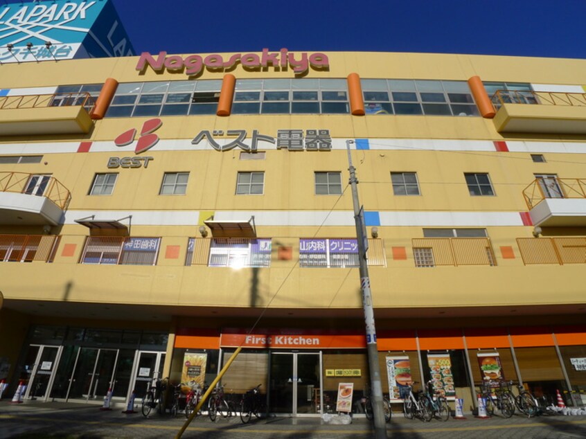 ベスト電器(電気量販店/ホームセンター)まで500m アレックス昱