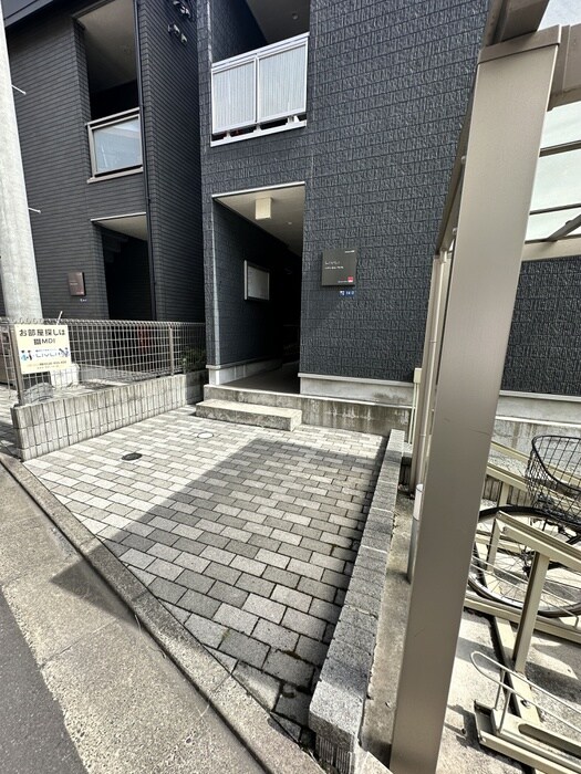 エントランス部分 リブリ・カトルアルブル