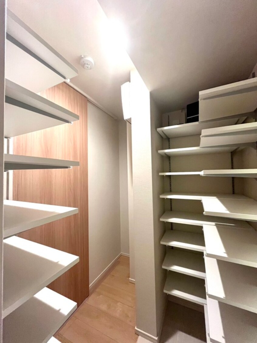 収納 ｻﾞ･ｹﾝｼﾞﾝﾄﾝ･ﾚﾝｼﾞﾃﾞﾝｽときわ台