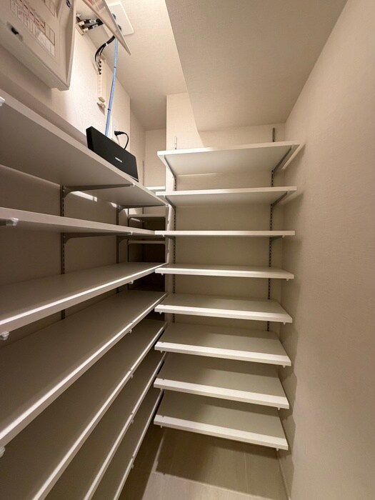 靴箱 ｻﾞ･ｹﾝｼﾞﾝﾄﾝ･ﾚﾝｼﾞﾃﾞﾝｽときわ台