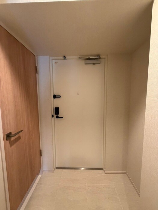 玄関 ｻﾞ･ｹﾝｼﾞﾝﾄﾝ･ﾚﾝｼﾞﾃﾞﾝｽときわ台