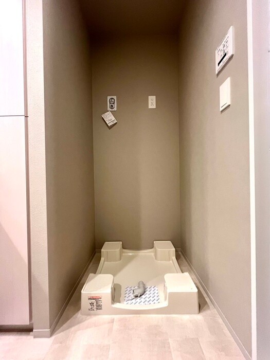 洗濯機置場 ｻﾞ･ｹﾝｼﾞﾝﾄﾝ･ﾚﾝｼﾞﾃﾞﾝｽときわ台