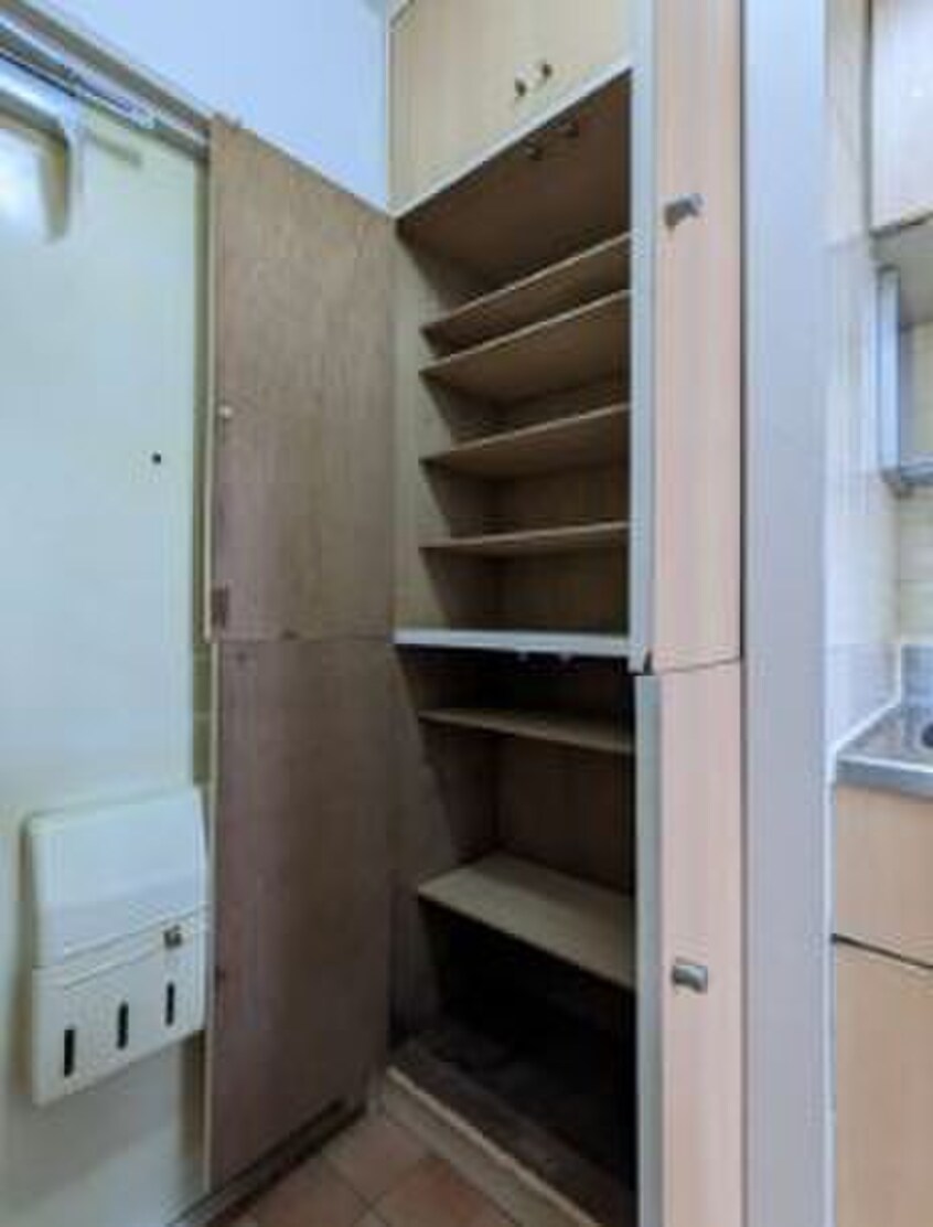 靴箱 モナ－クマンション代々木上原