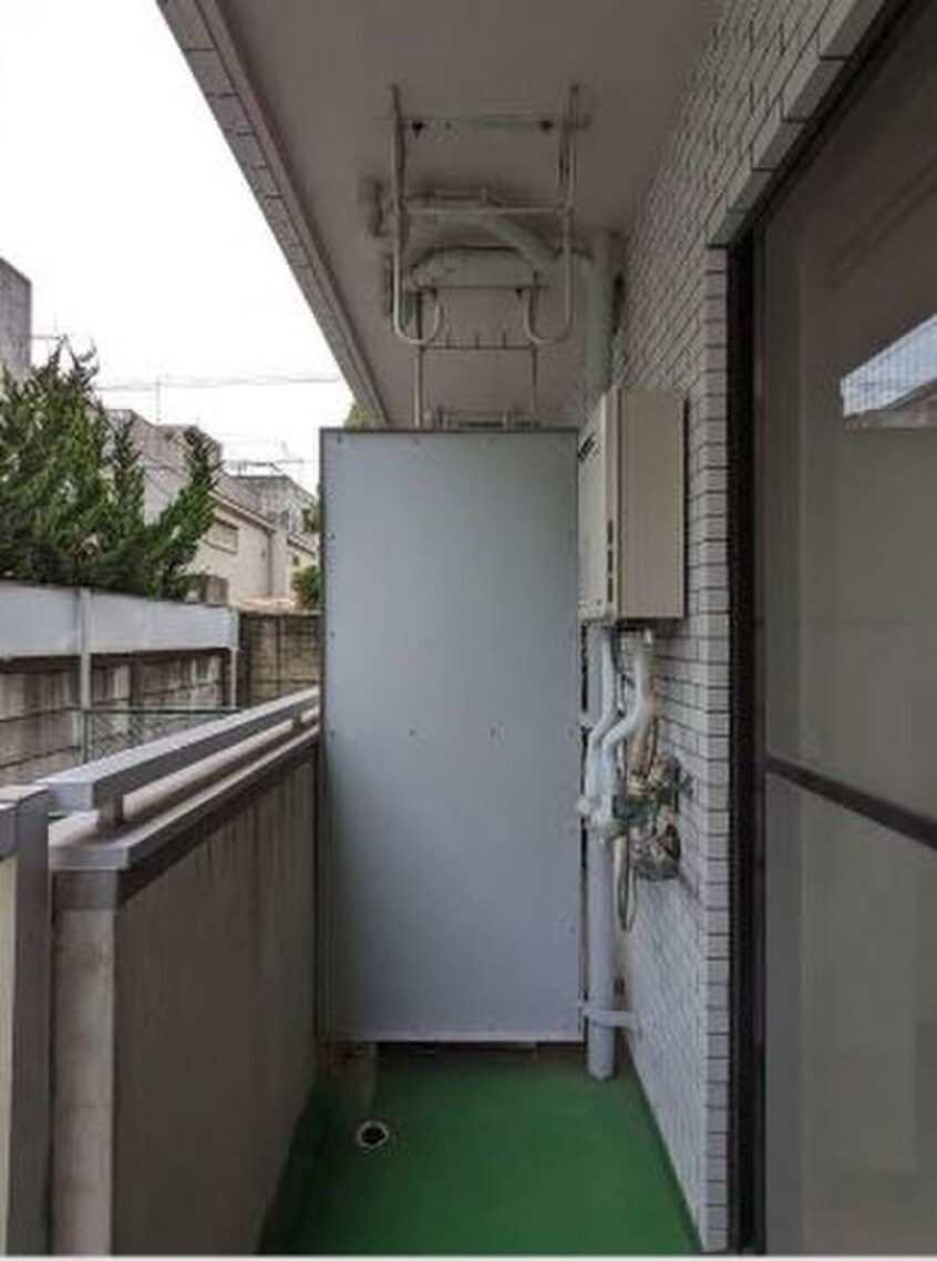 洗濯機置場 モナ－クマンション代々木上原