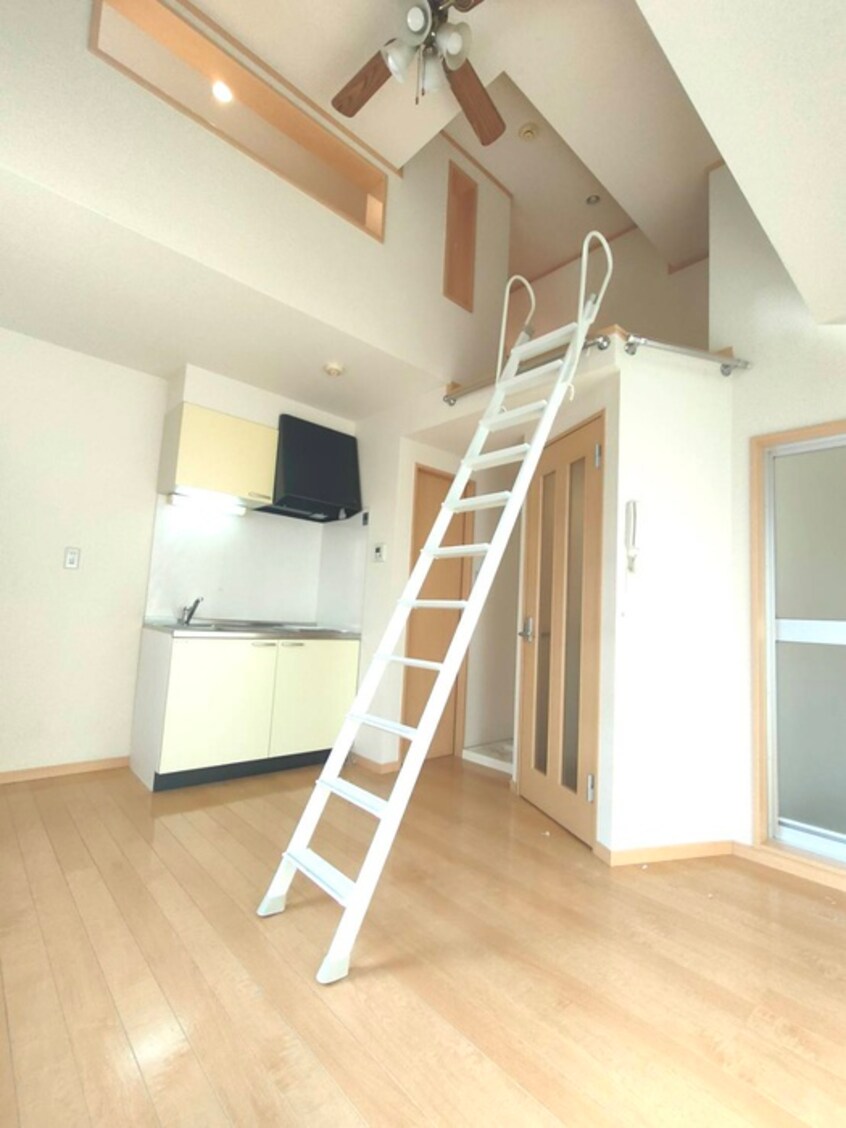 居室 ドゥ　クルール