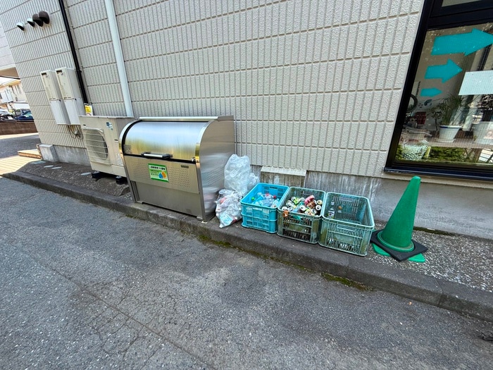 その他 エトワ－ルイズミ