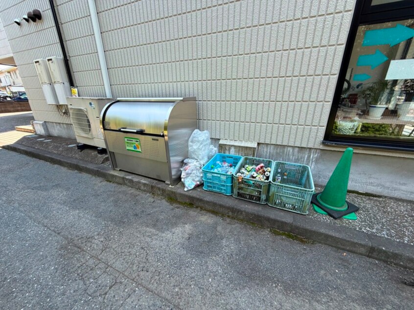 その他 エトワ－ルイズミ