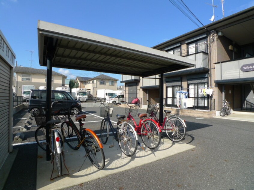 駐輪場 ランヴェールＡ棟