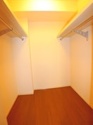 収納 ロ－タス本郷