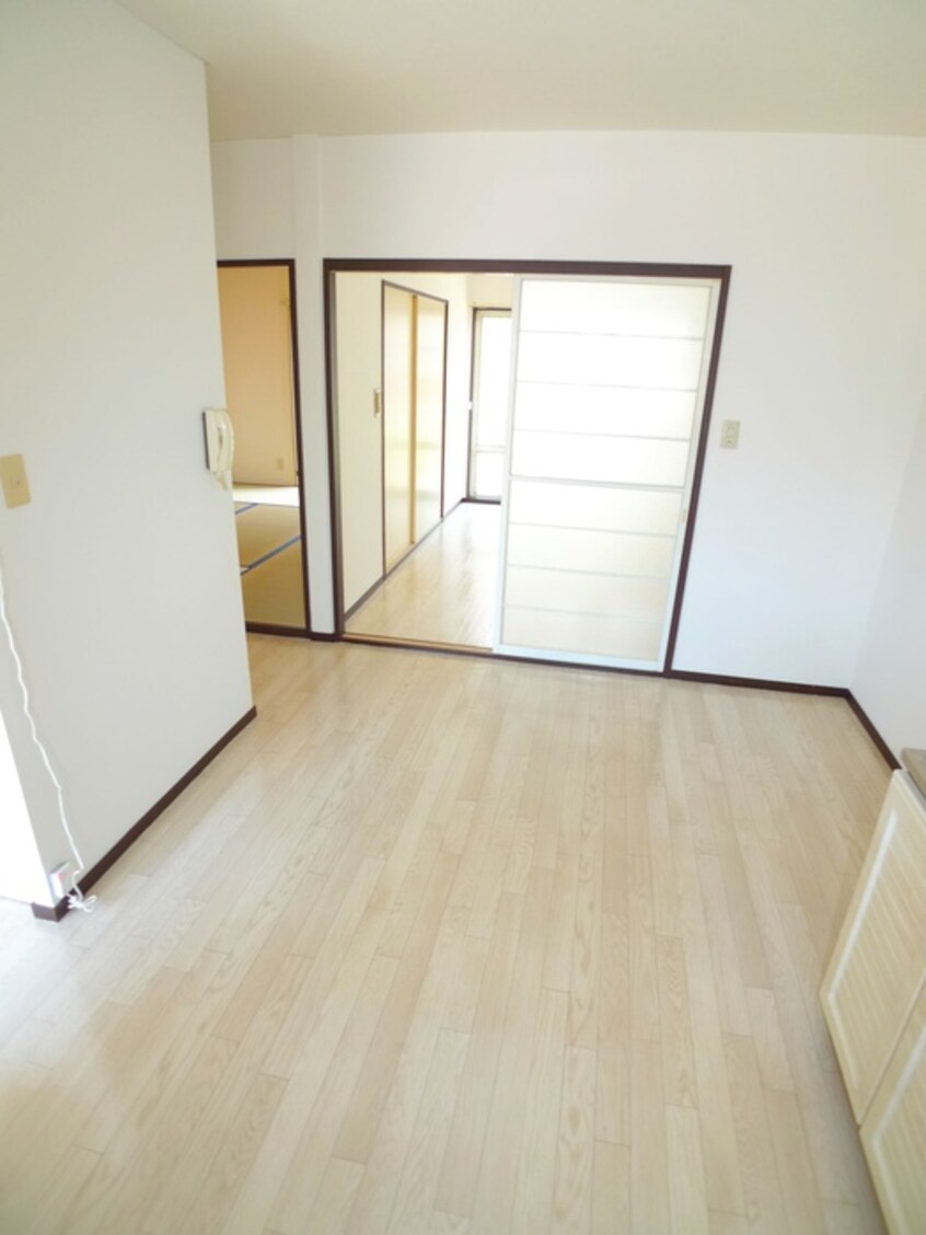 居室 ドミ－ル・エントピア