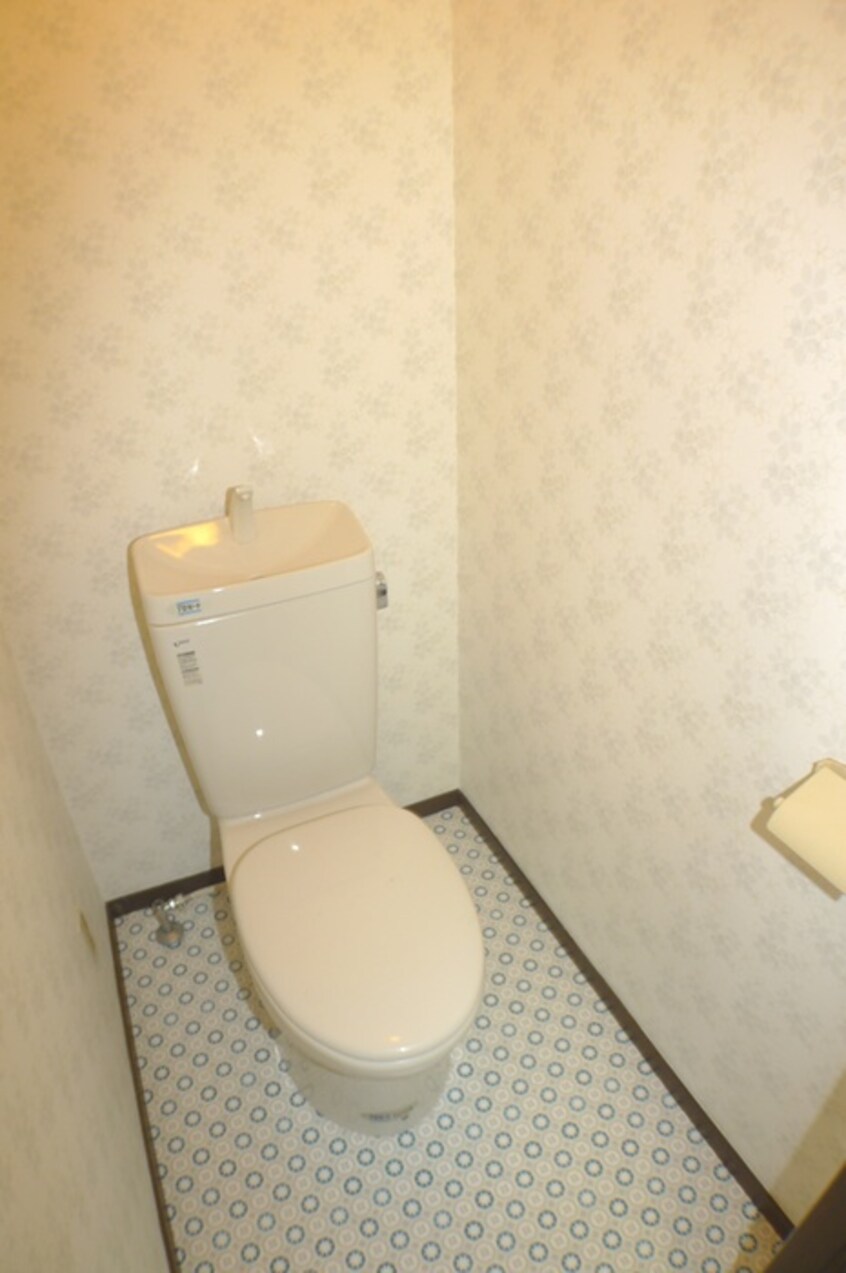 トイレ ドミ－ル・エントピア