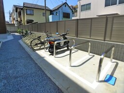 バイク置き場
