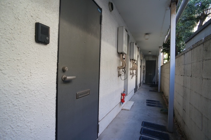 エントランス部分 朋悠館