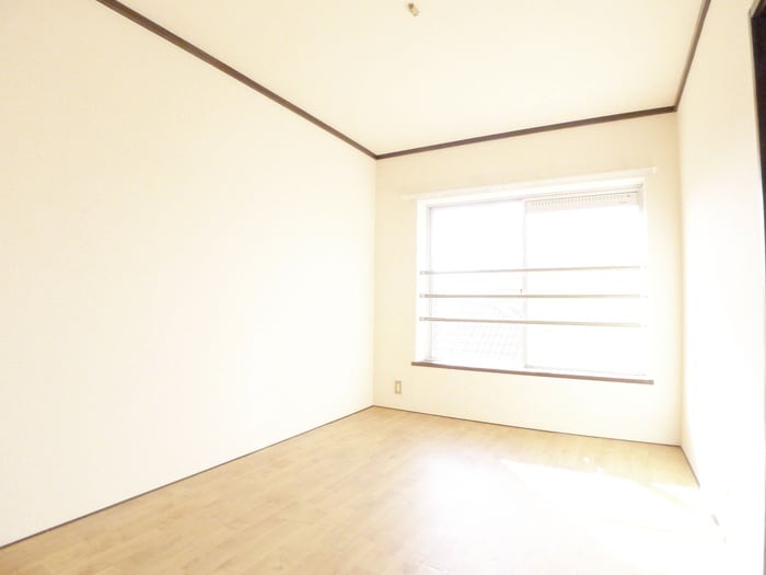 居室 エステ－ト新松戸