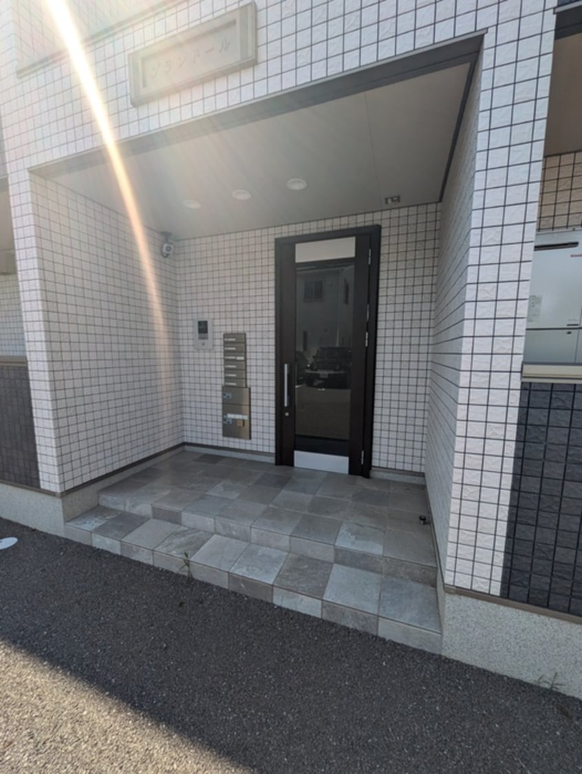 エントランス部分 プランドール