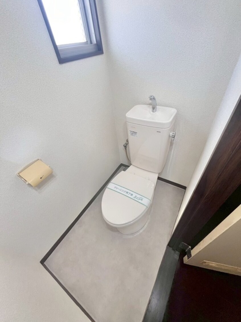 トイレ コスモハイツ