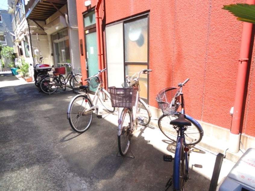駐輪場 神谷ビル