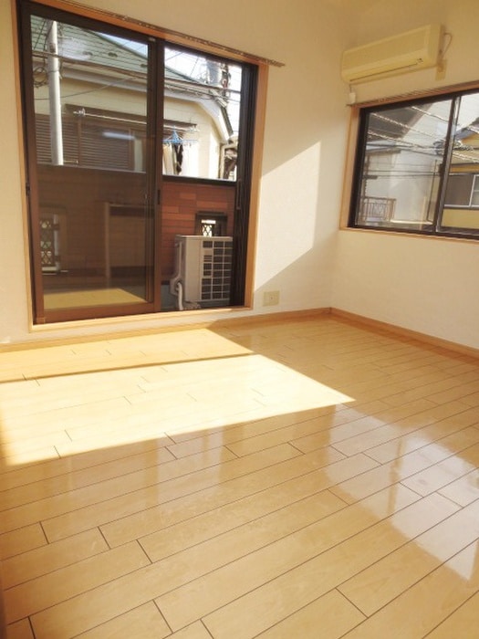 室内からの展望 ショコラ野方