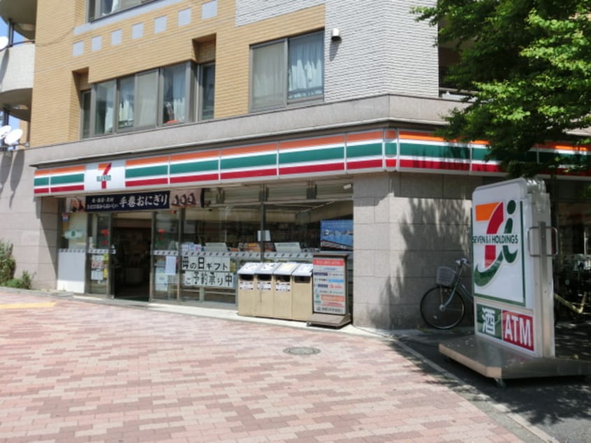 セブンイレブン(コンビニ)まで300m ショコラ野方