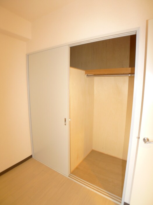 収納 エクセルハイム城山