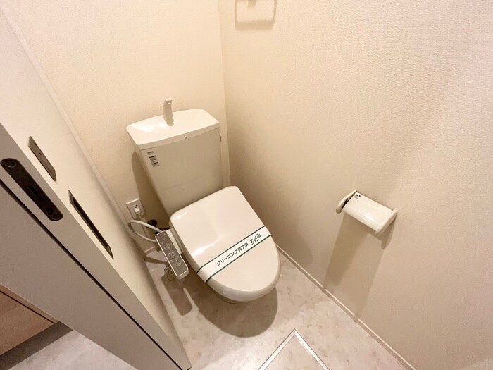 トイレ サンライズⅥ