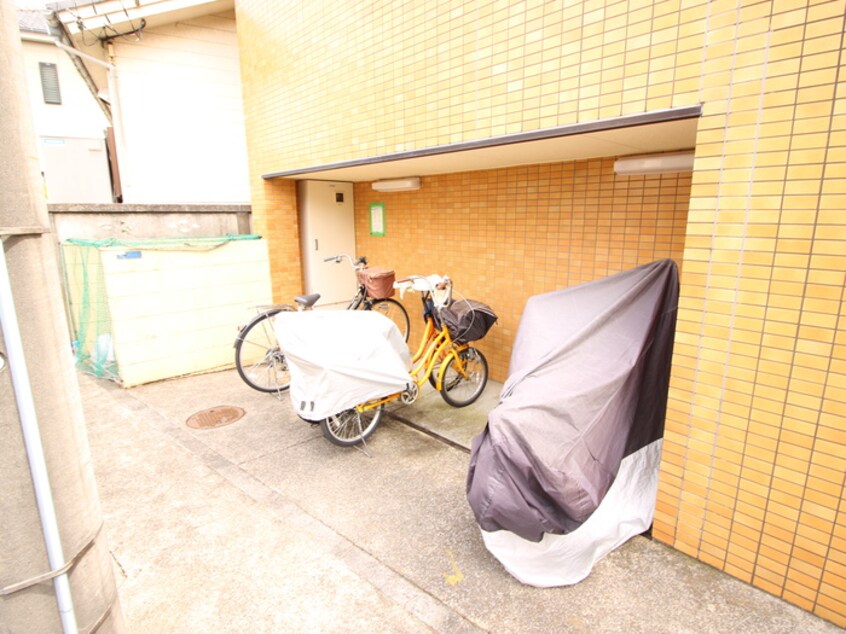 駐輪場 グランデハイツ