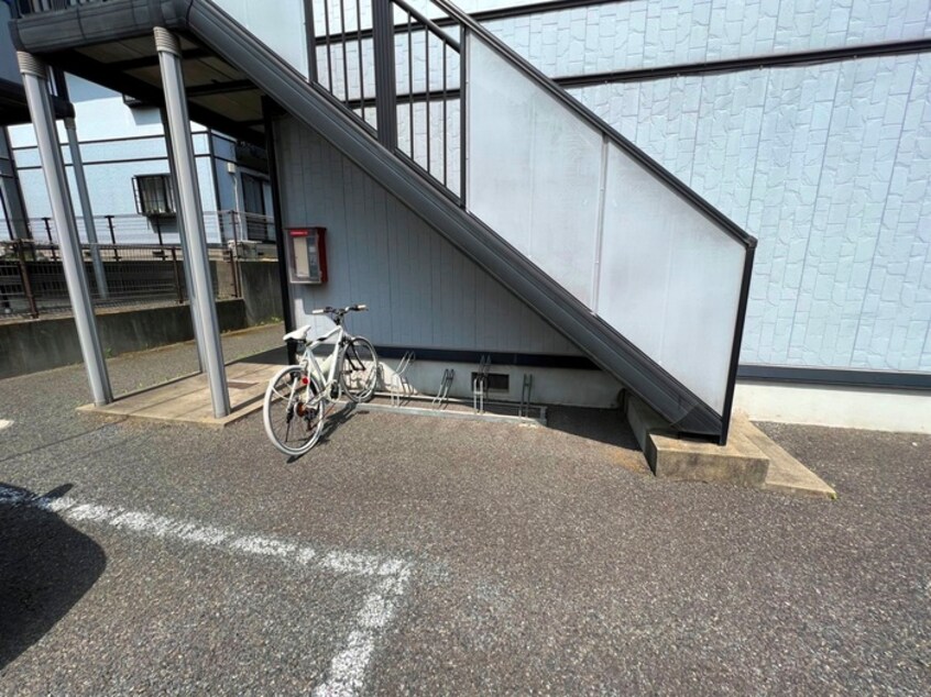 エントランス部分 ウエストハイツＤ