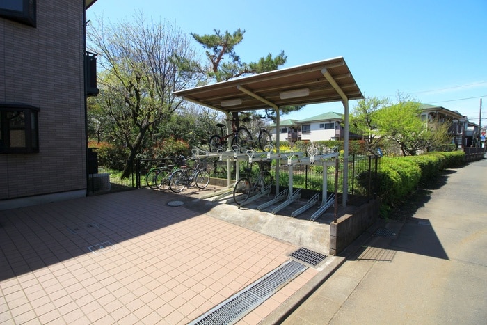駐輪場 エクセルメゾン