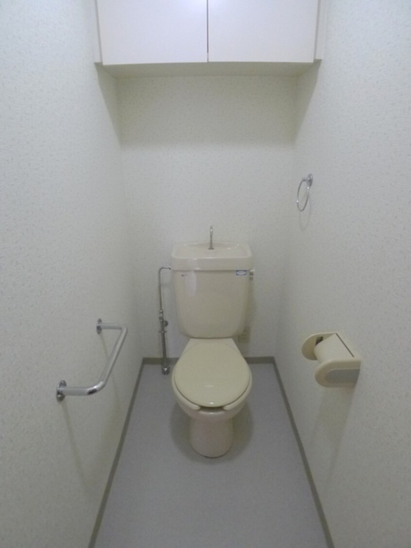 トイレ ゼルコ－バ１