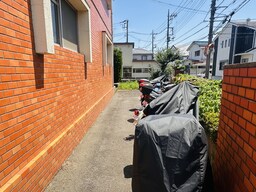 バイク置き場