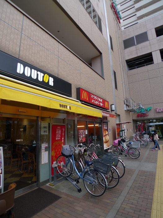 マクドナルド(ファストフード)まで620m ＲＩＺＥＳＴ　ＴⅠ