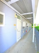 エントランス部分 ポワール壱番館