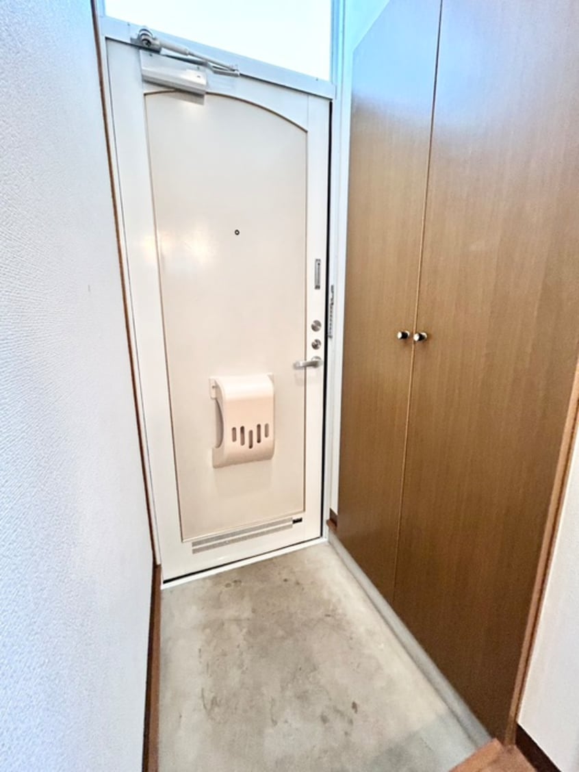 玄関 ポワール壱番館