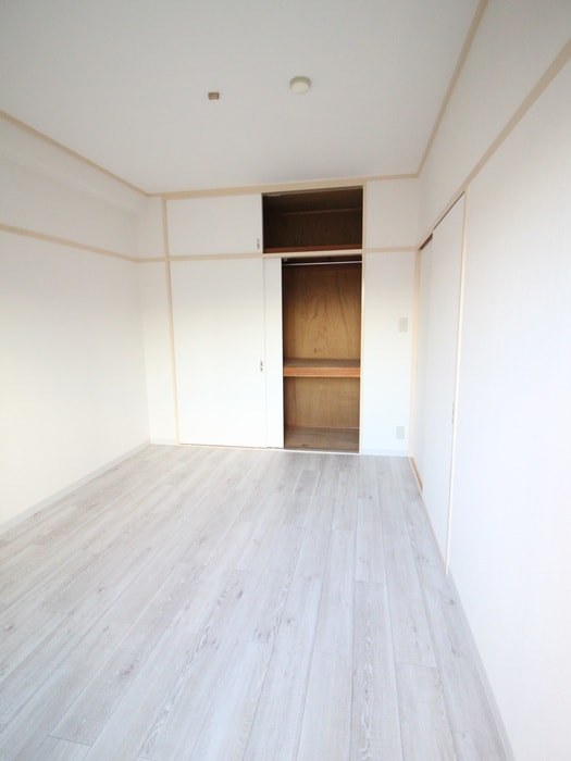 居室 メゾンマルシン