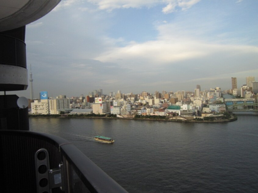 室内からの展望 Ｌａ　Ｐｙｕｔａ