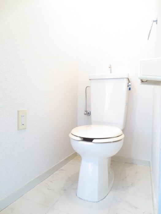 トイレ グレイス横山