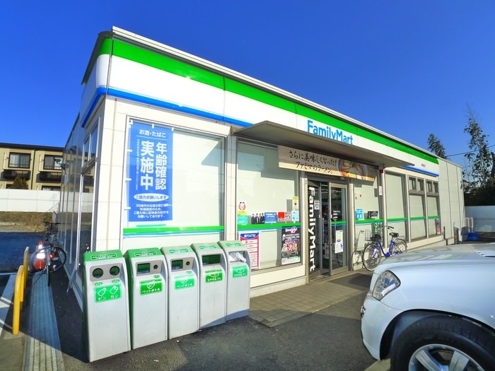 ファミリーマート(コンビニ)まで287m エスポワ－ル高田