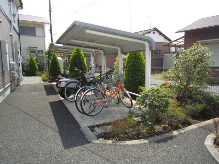 駐輪場 クロスロード