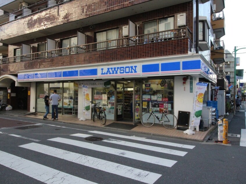 ローソン目黒中央町二丁目店(コンビニ)まで95m フラッツ松尾