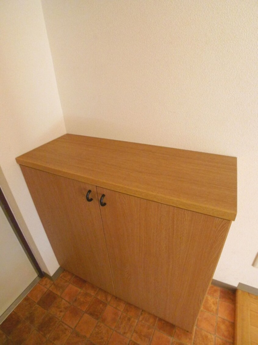 靴箱 はせるろーわ