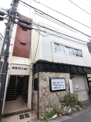 中央マンション(202)