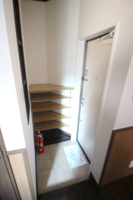 玄関 メゾンヴェール相模